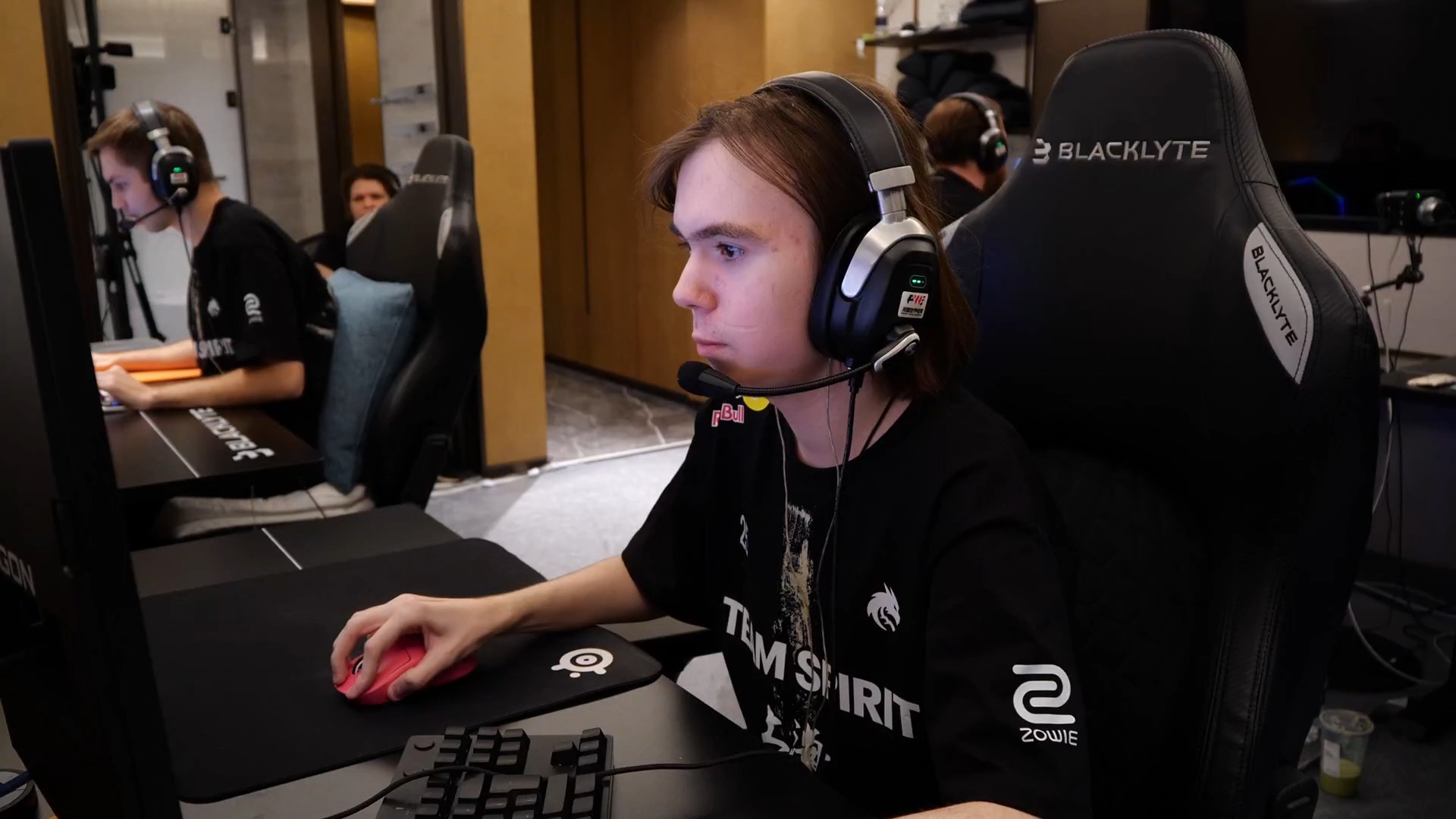 更是维拉在 更是维拉在